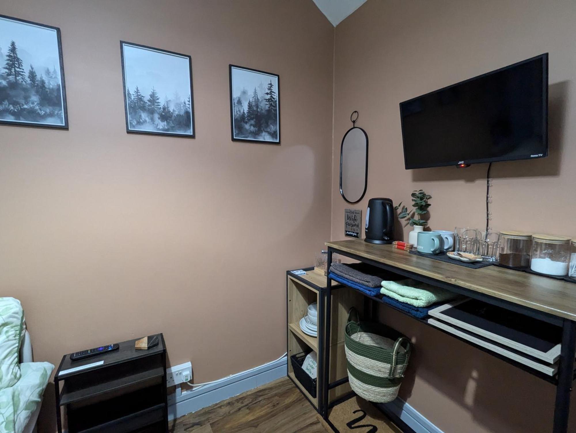 סוואנסי R3 - Cozy Small Double - City & Beach Access, Wifi, Free Parking - Self Catering מראה חיצוני תמונה
