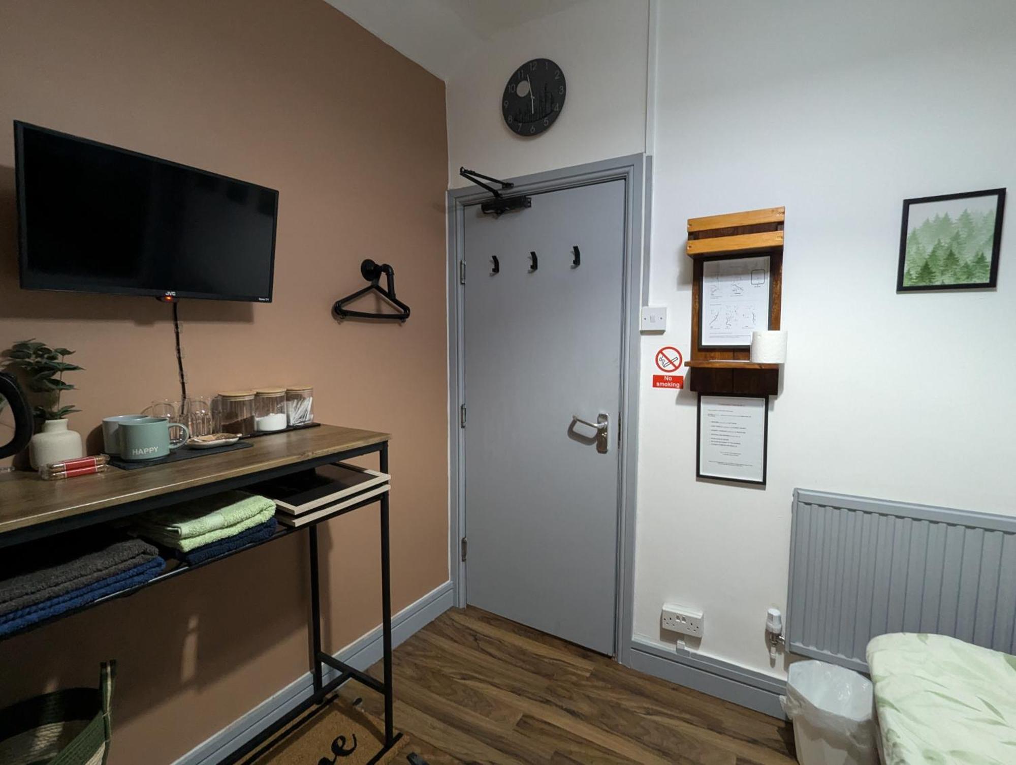 סוואנסי R3 - Cozy Small Double - City & Beach Access, Wifi, Free Parking - Self Catering מראה חיצוני תמונה